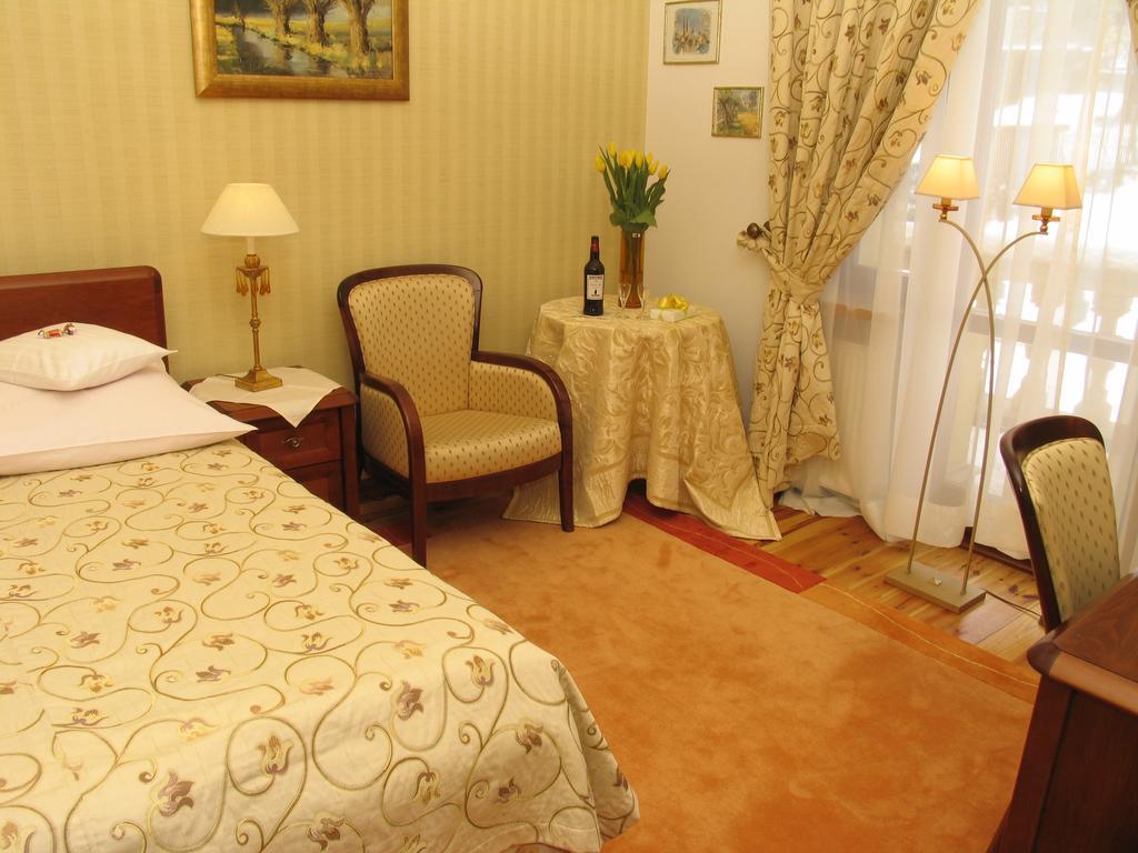 Hotel Villa Romantica Szklarska Poreba Ruang foto